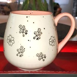 MERITAGE PASTEL PINK FLOWERS MUG COLLECTION